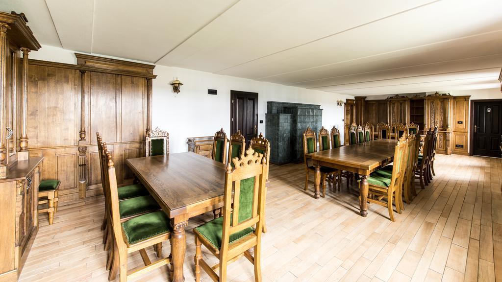 Hotel Castel Royal Mosnita Noua Экстерьер фото