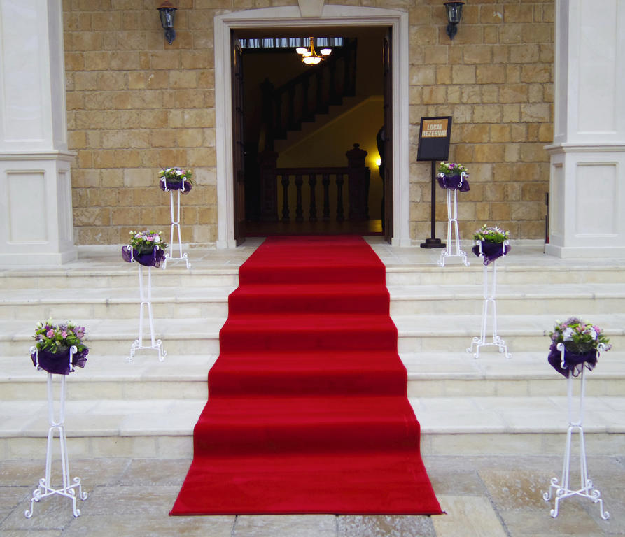Hotel Castel Royal Mosnita Noua Экстерьер фото