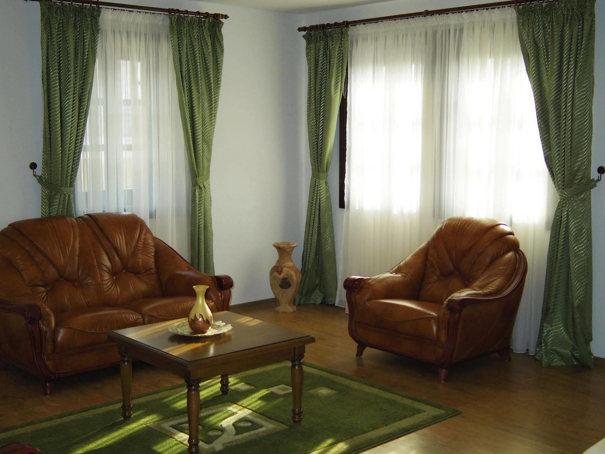 Hotel Castel Royal Mosnita Noua Экстерьер фото